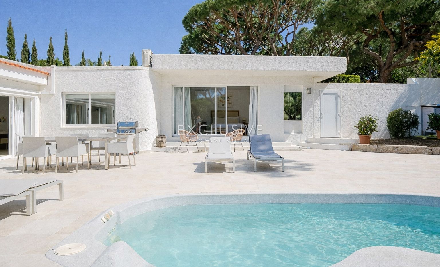 Villa near the beach Quarteira, Golden Triangle