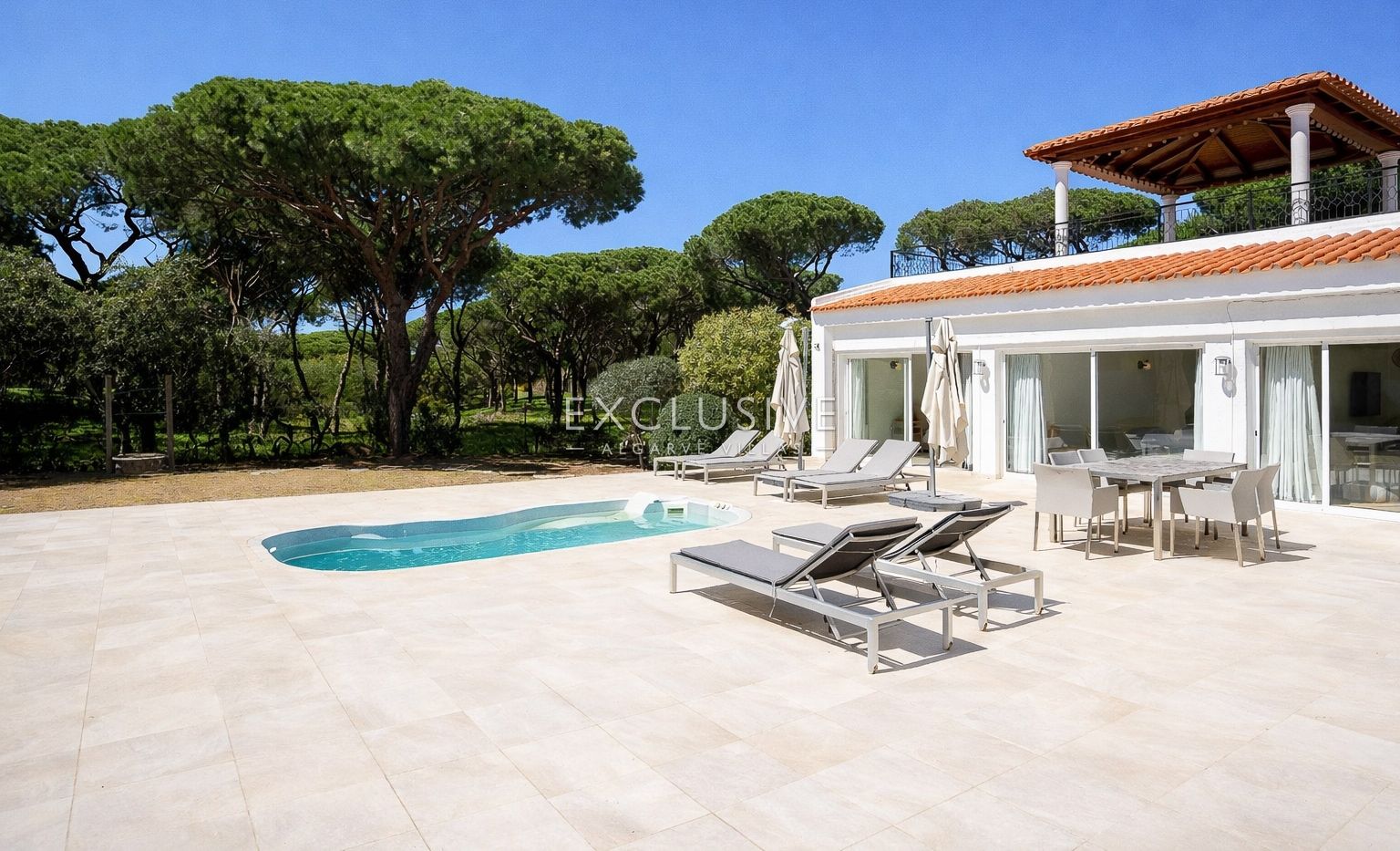 Villa near the beach Quarteira, Golden Triangle