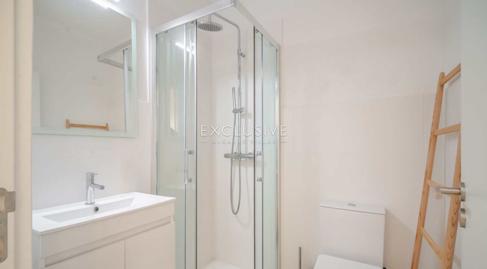 Villa near the beach Quarteira, Golden Triangle