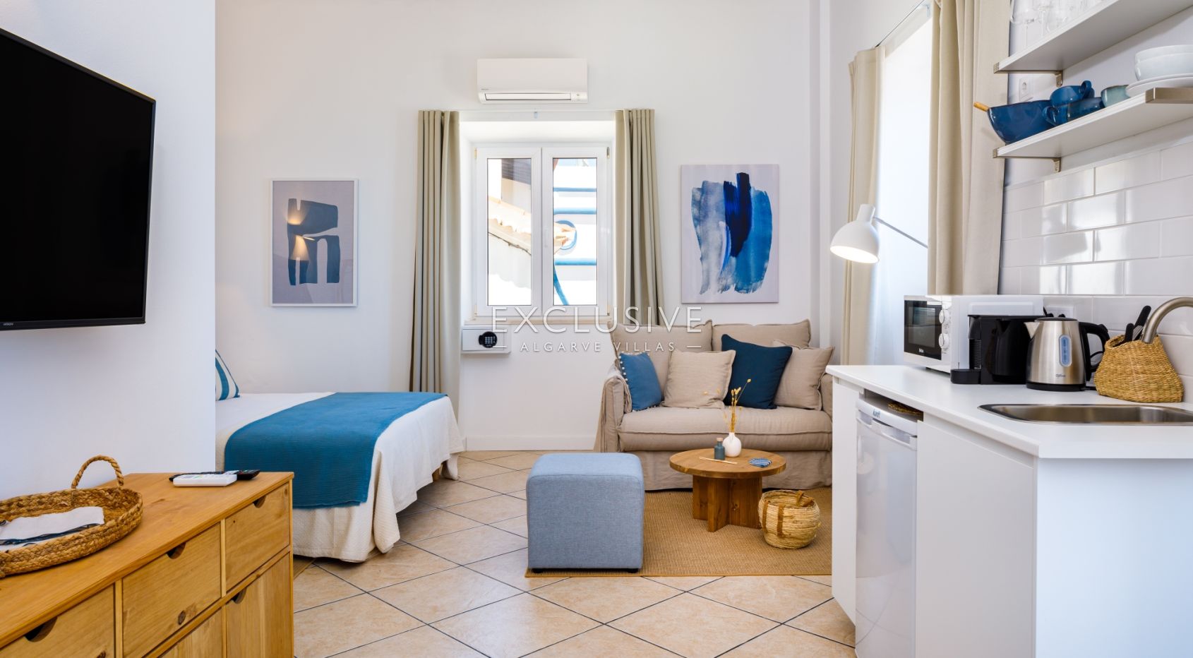Investment opportunity - 4 beach studio apartments Praia do Carvoeiro, Algarve