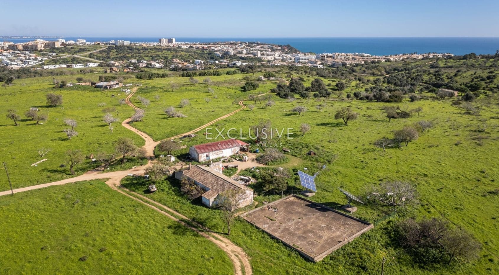 Large plot of land with potential to build and fantastic sea views, in Lagos-2