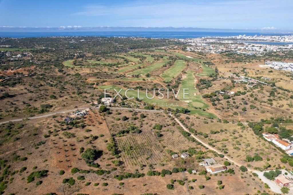 Plot of Land with ruins, sea and golf views near the golf in Lagoa, Algarve