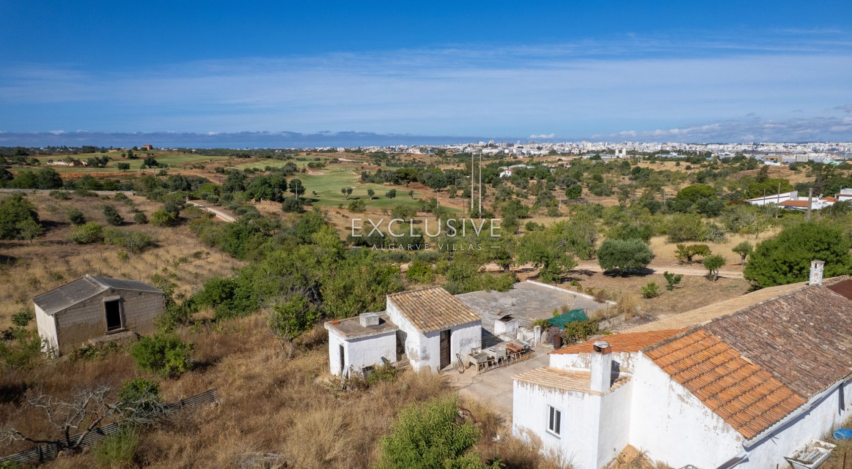 Plot of Land with ruins, sea and golf views near the golf in Lagoa, Algarve