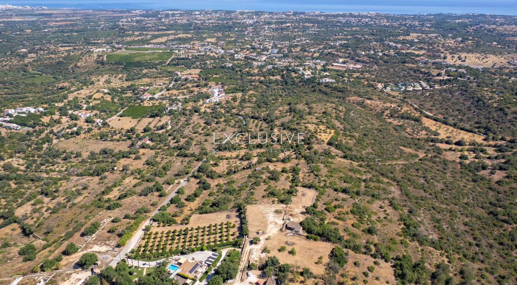 4 parcels of land with 2 Ruins, for construction of 2 properties with Seaviews Albufeira