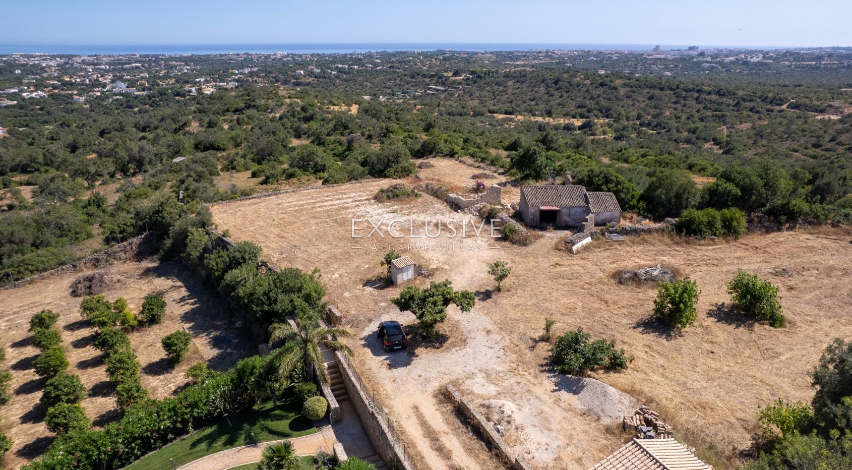 4 parcels of land with 2 Ruins, for construction of 2 properties with Seaviews Albufeira