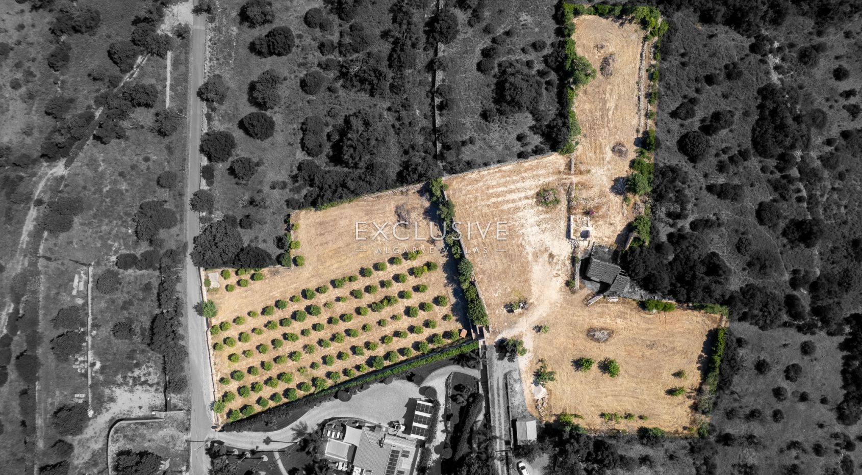 4 parcels of land with 2 Ruins, for construction of 2 properties with Seaviews Albufeira