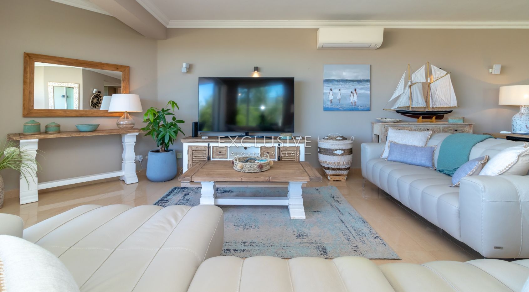 3 bedroom apartment in Ferragudo, Algarve