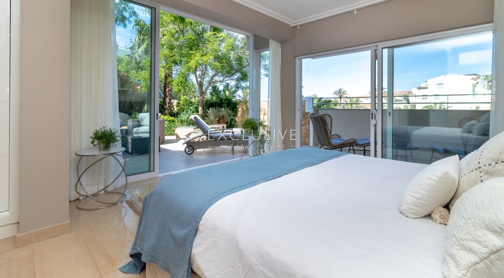 3 bedroom apartment in Ferragudo, Algarve