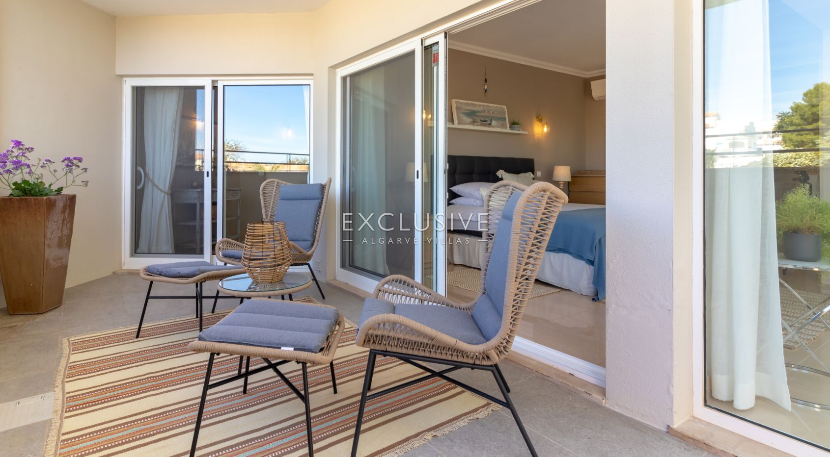 3 bedroom apartment in Ferragudo, Algarve