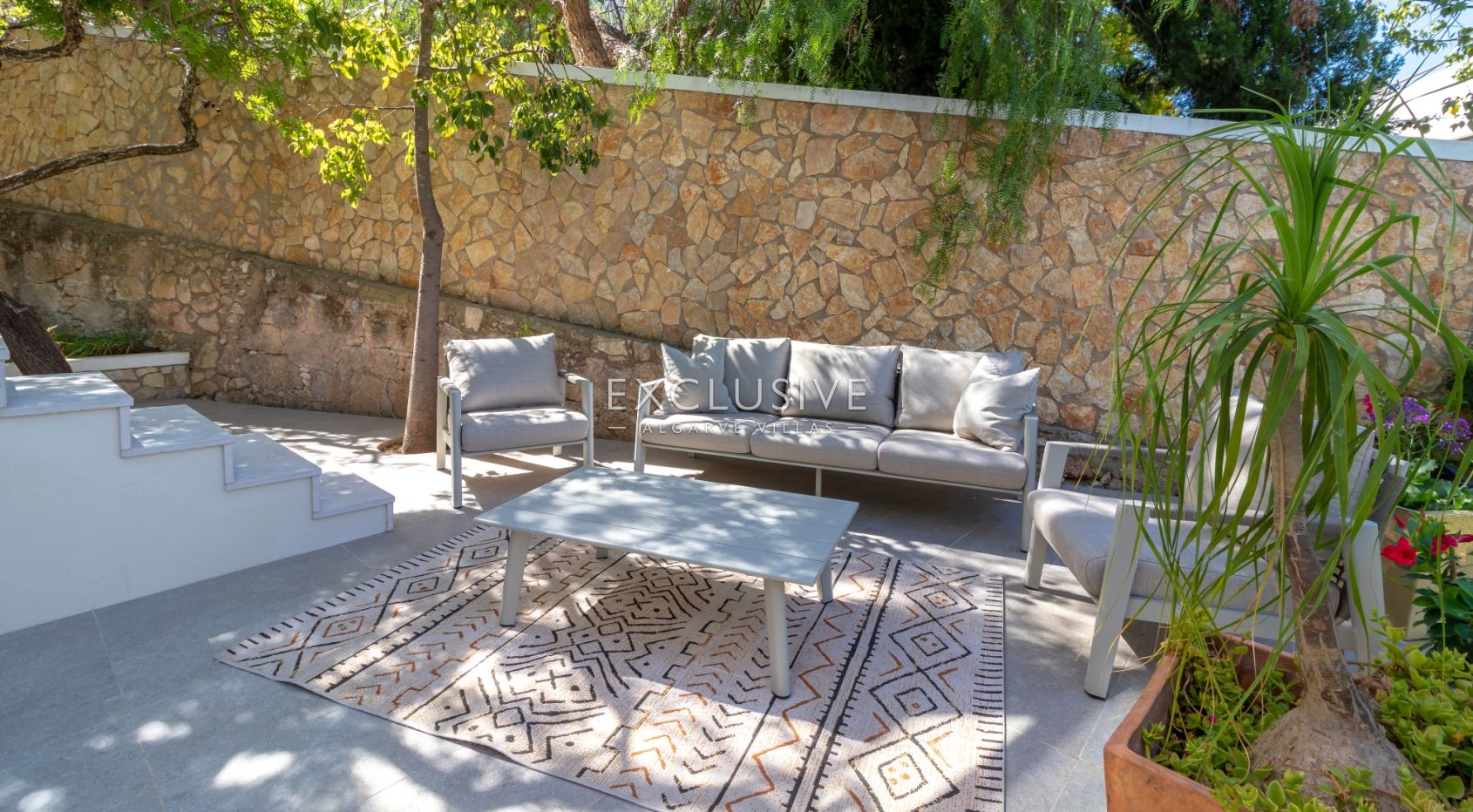 3 bedroom apartment in Ferragudo, Algarve