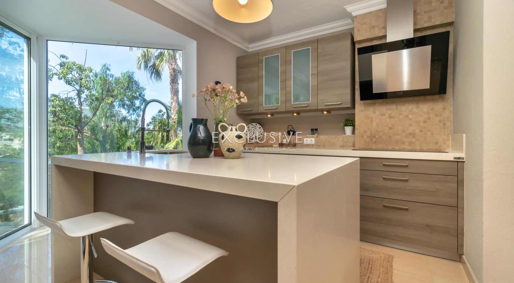 3 bedroom apartment in Ferragudo, Algarve