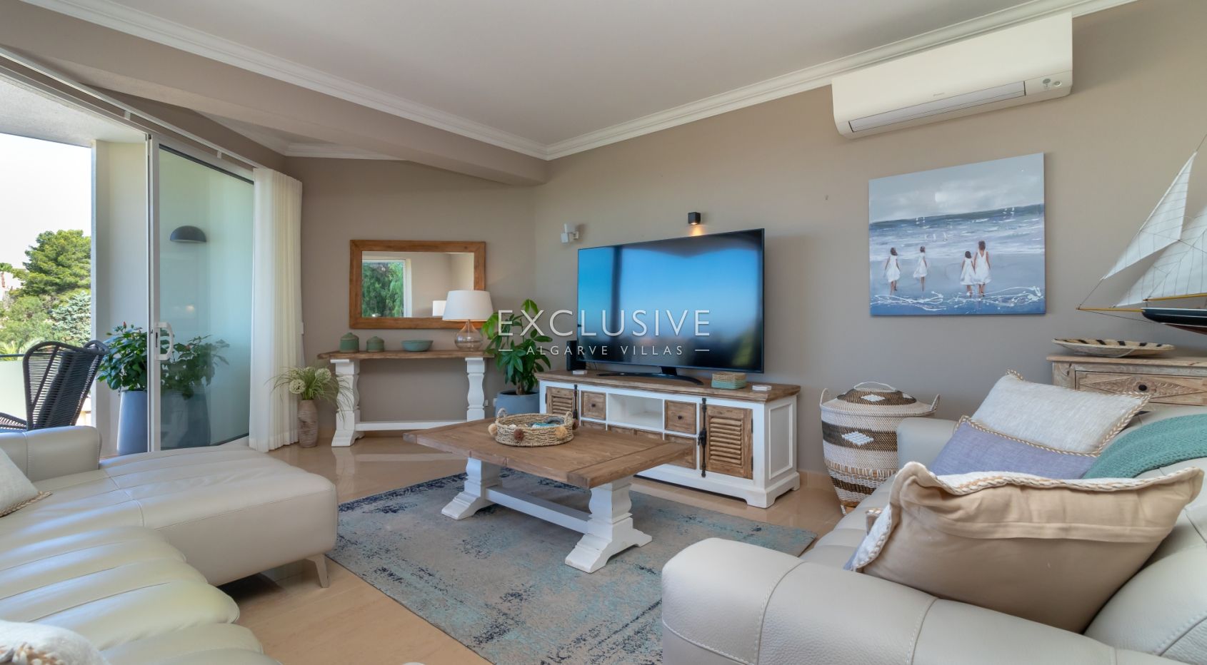 3 bedroom apartment in Ferragudo, Algarve