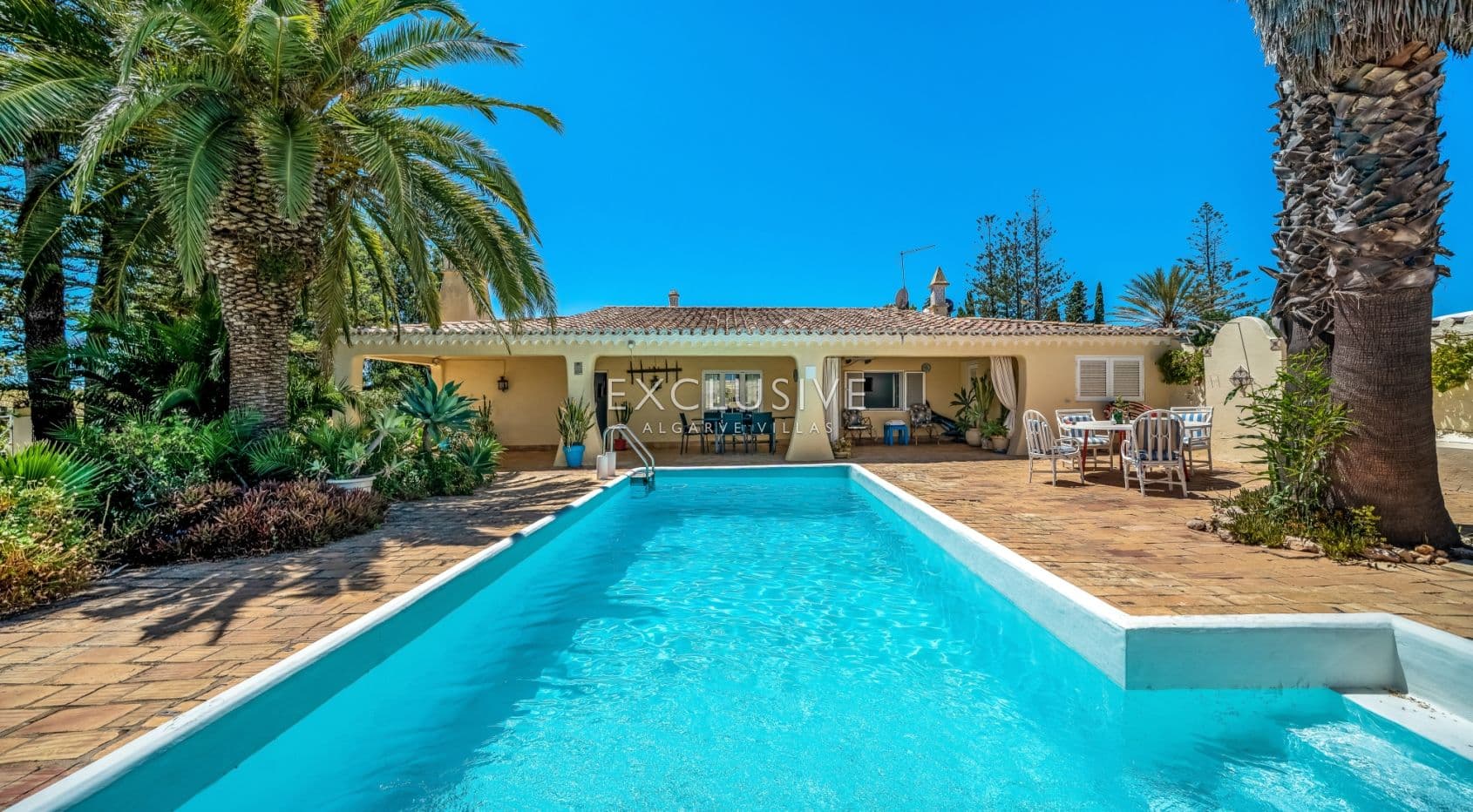 Charming Quinta, Pool, Sea Views & Fruit Orchards, Carvoeiro-1