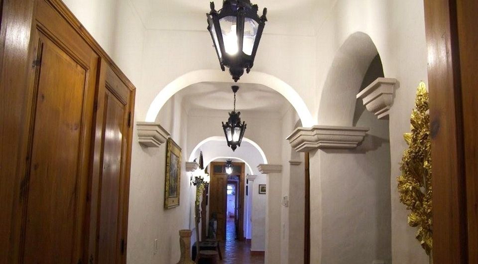Traditional quinta style mansion with 3 ha. of land in Almancil Central Algarve