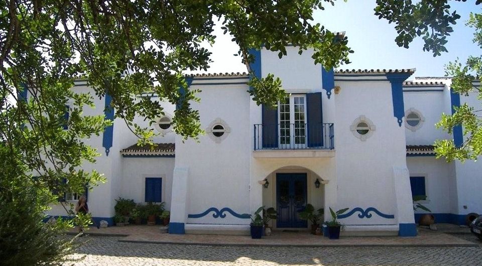 Traditional quinta style mansion with 3 ha. of land in Almancil Central Algarve