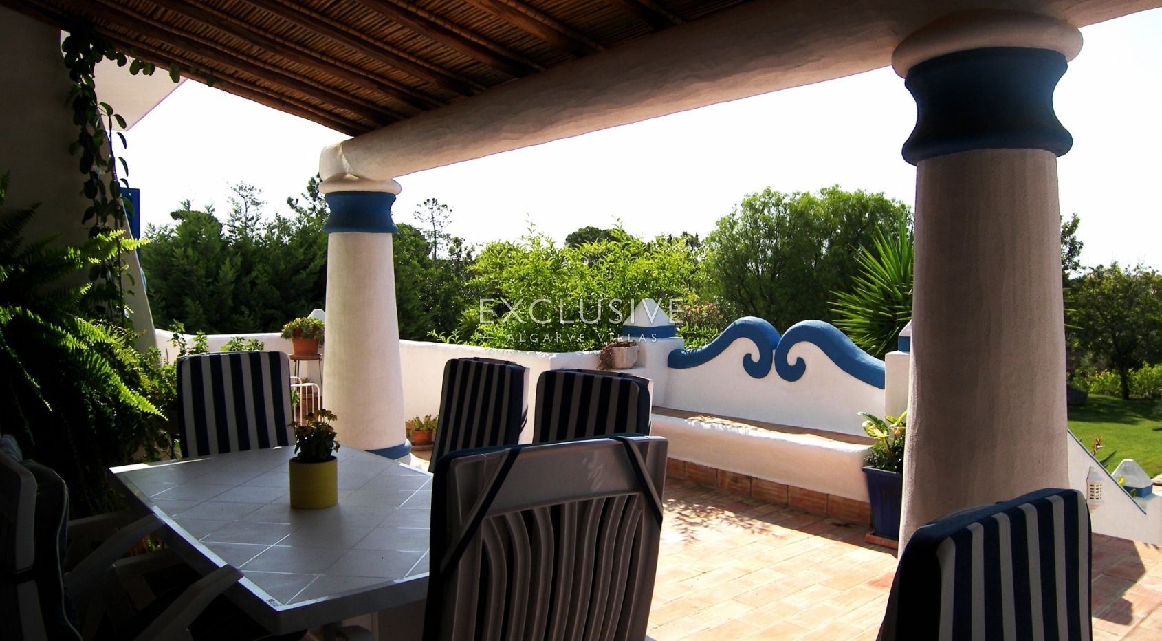 Traditional quinta style mansion with 3 ha. of land in Almancil Central Algarve