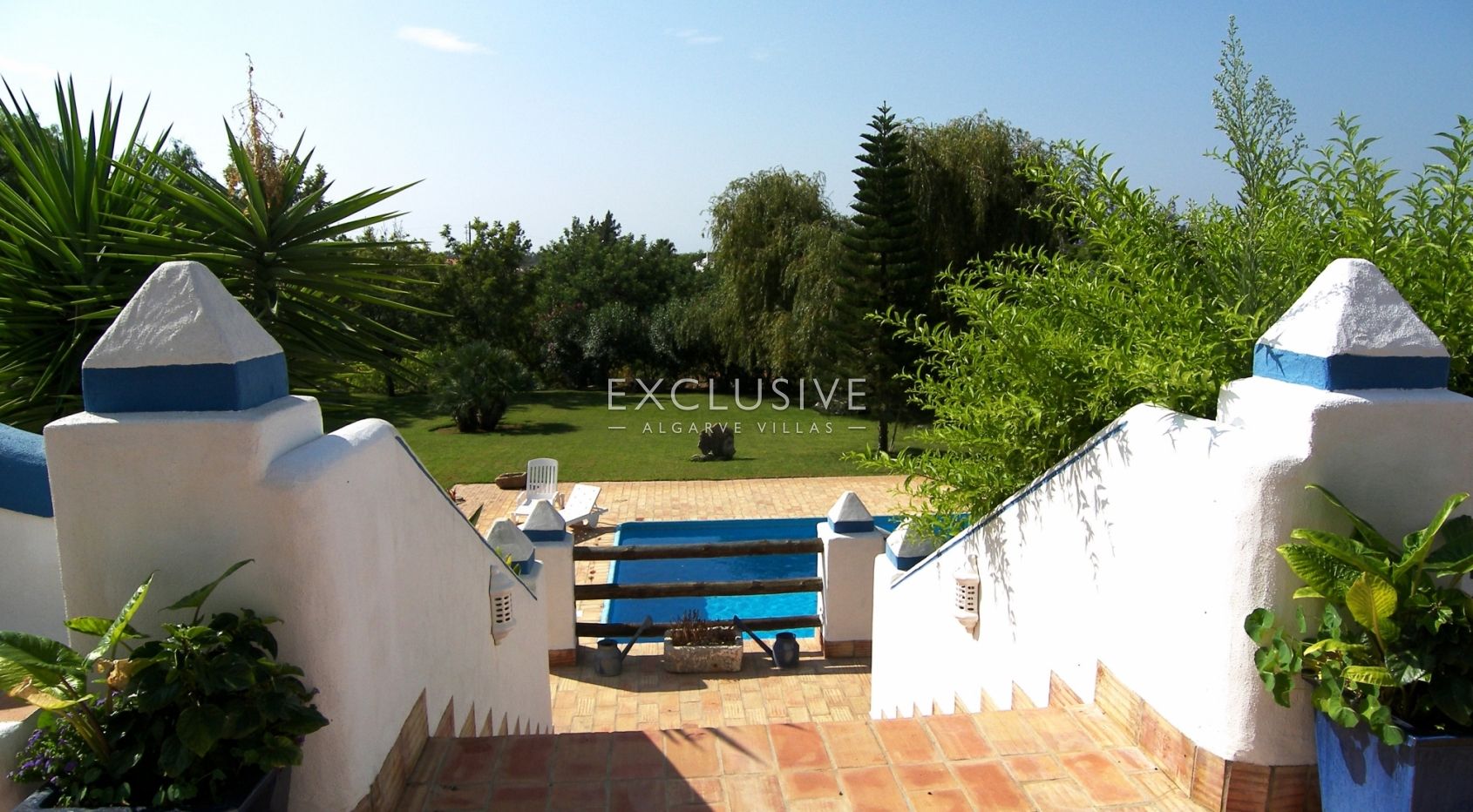 Traditional quinta style mansion with 3 ha. of land in Almancil Central Algarve