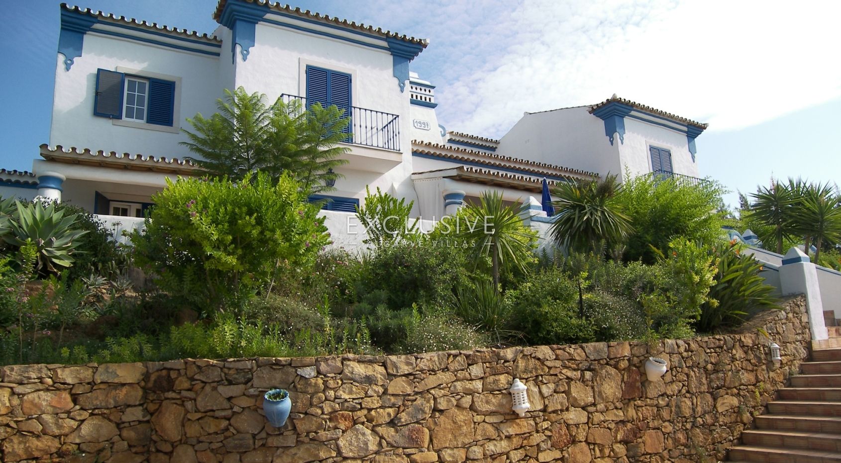 Traditional quinta style mansion with 3 ha. of land in Almancil Central Algarve