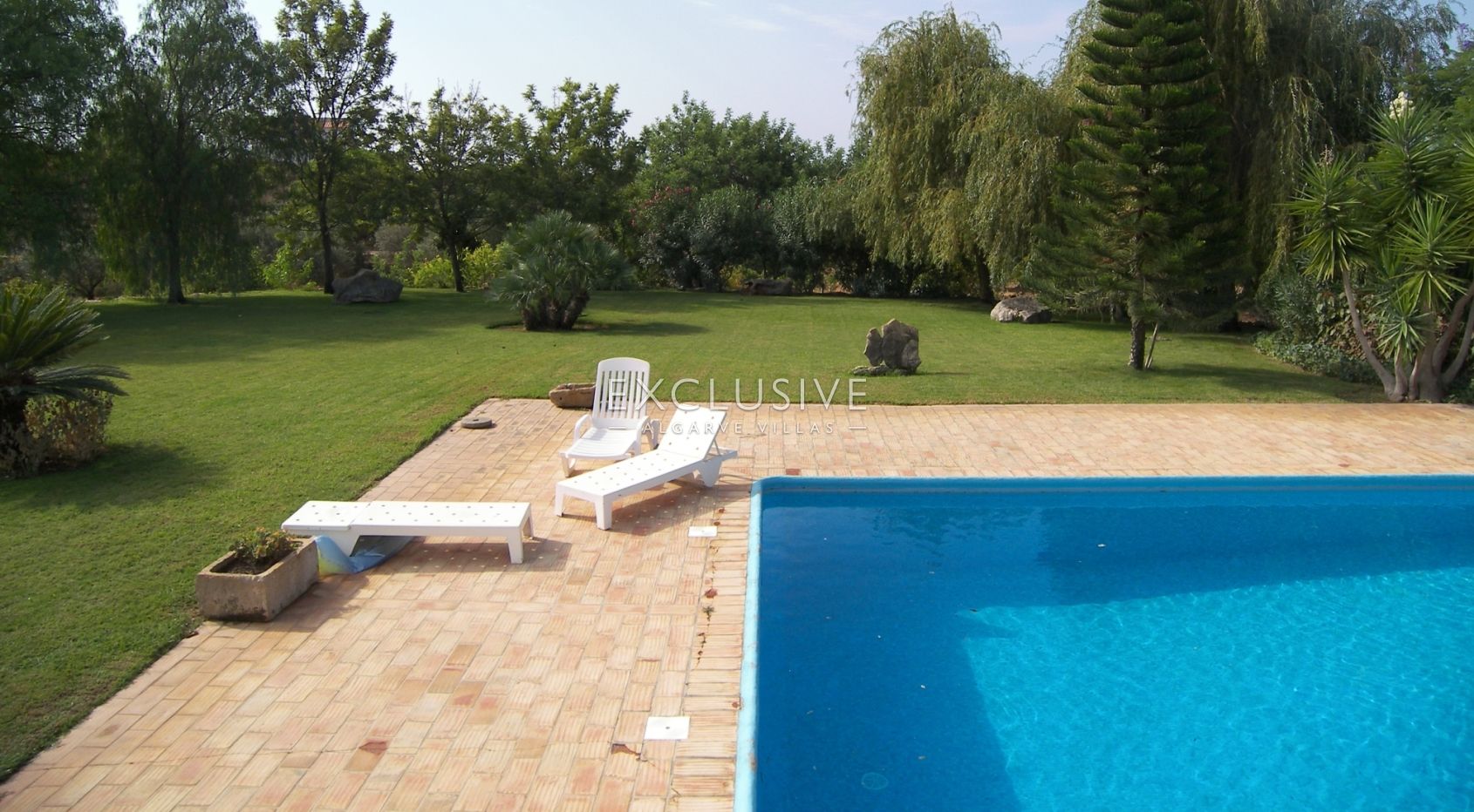 Traditional quinta style mansion with 3 ha. of land in Almancil Central Algarve