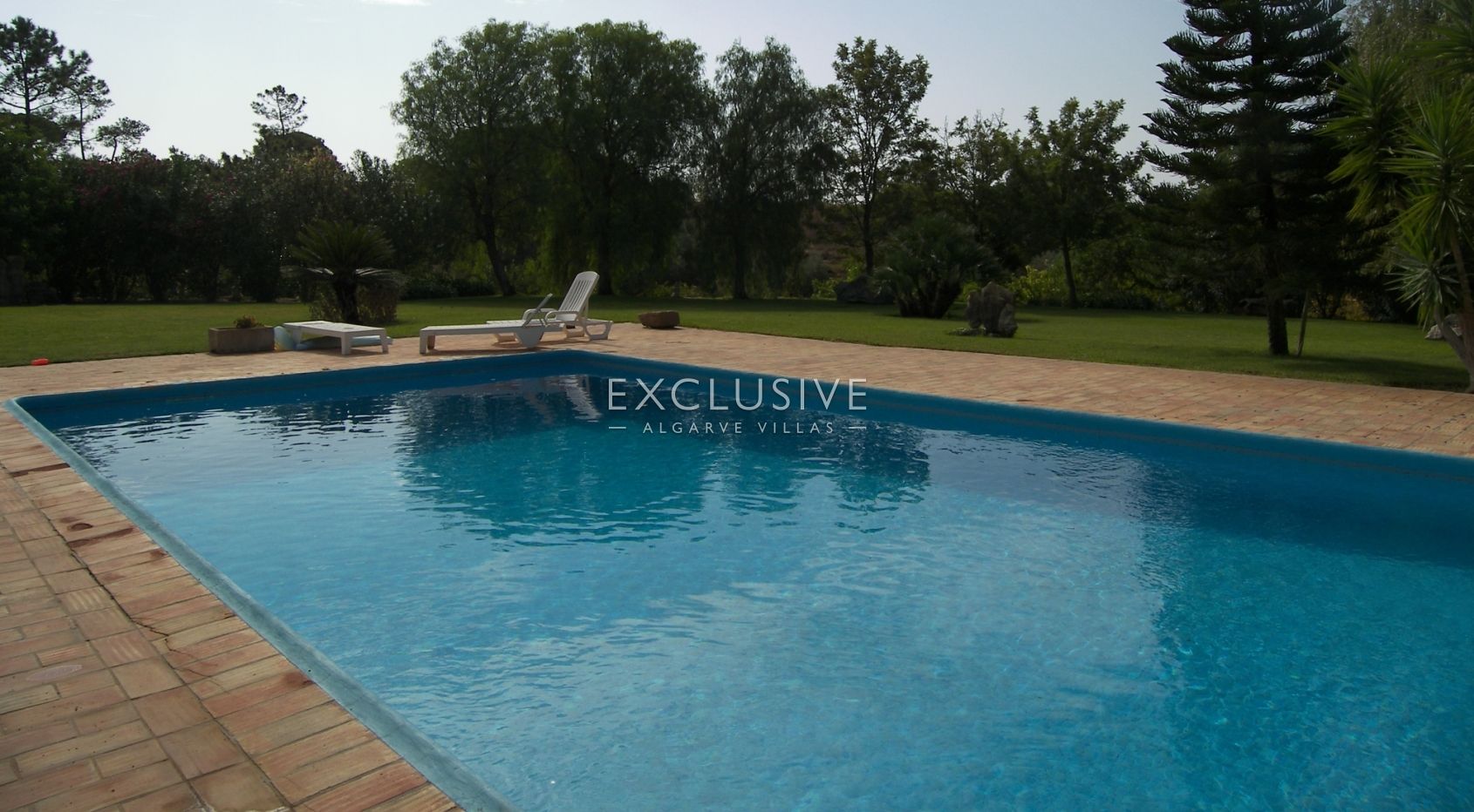 Traditional quinta style mansion with 3 ha. of land in Almancil Central Algarve
