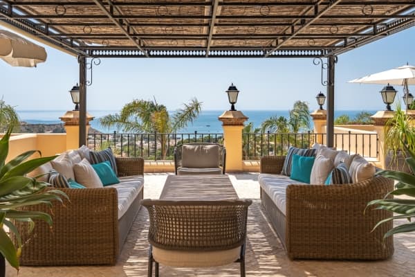 Why Sea View Luxury Villas Are Ideal for Relaxation and Wellness in the Algarve