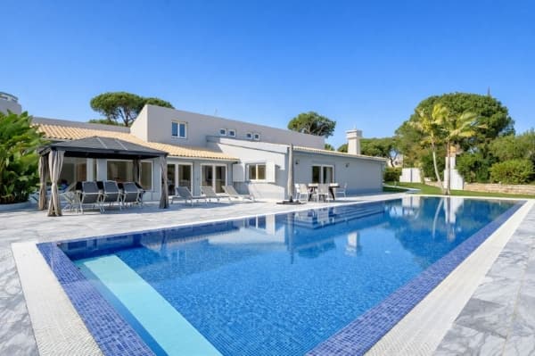 4+1 Bedroom Luxury Villa for sale in near Vilamoura\s Old Course'